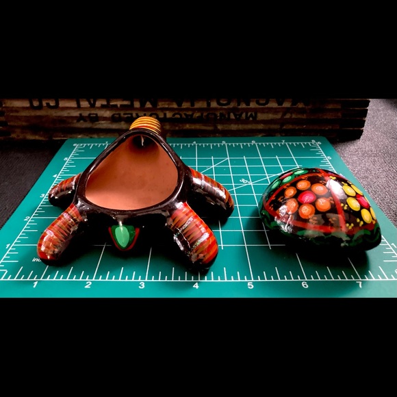 Tonala Mexican Folk Art Red Clay Pottery Hand Painted Turtle Trinket Box - Picture 6 of 14